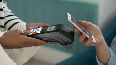 what are contactless payments